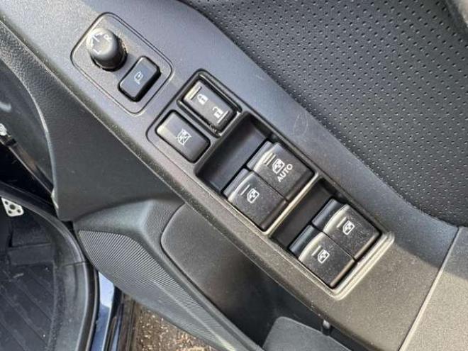 フォレスター2.0XT アイサイト 4WD　夏冬タイヤ　アイサイト　Bluetooth 2000
