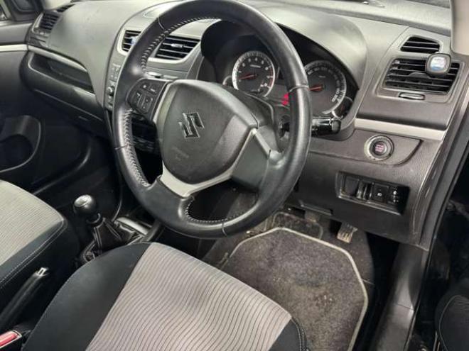 スイフト1.2 RS　5速　12ヶ月点検済 2WD 1200