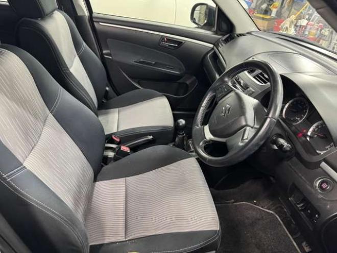 スイフト1.2 RS　5速　12ヶ月点検済 2WD 1200