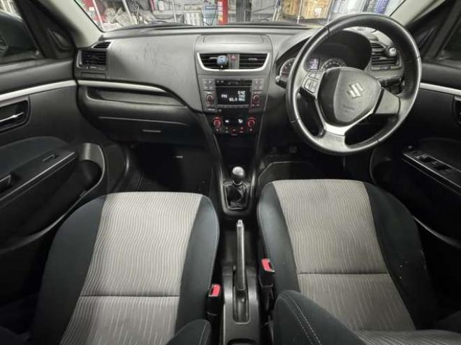 スイフト1.2 RS　5速　12ヶ月点検済 2WD 1200