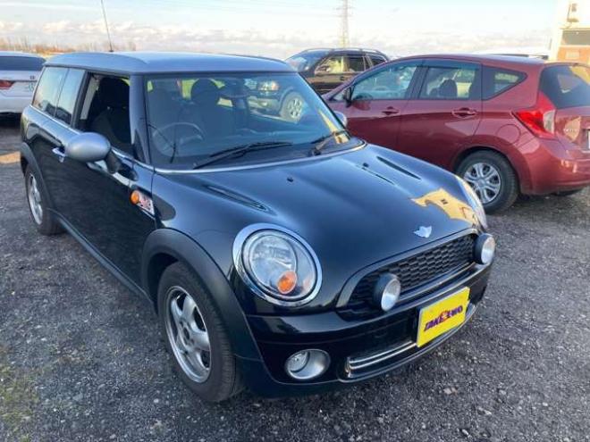 ミニクラブマン クーパー　サクラ・エディション日本 正規輸入車 2WD 1600