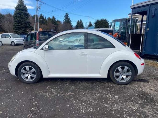 ニュービートルニュービートル　 正規輸入車 2WD 2000