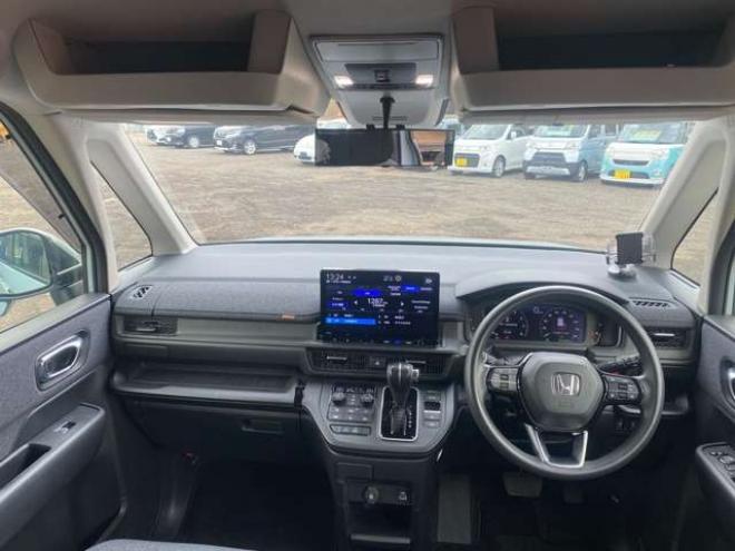 ステップワゴン1.5 エアー 4WD　 1500