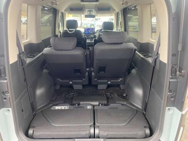 ステップワゴン1.5 エアー 4WD　 1500