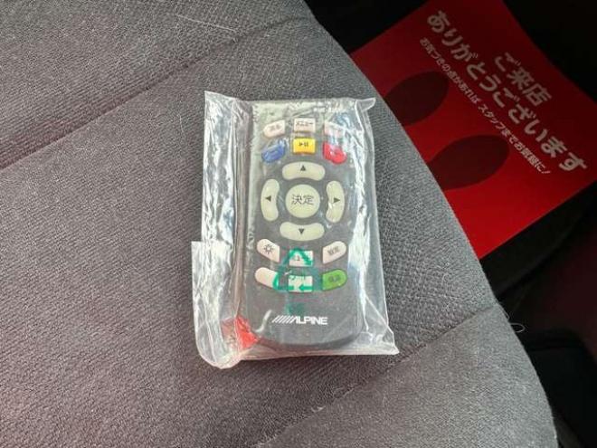 デリカD：5 2.2 シャモニー ディーゼルターボ 4WD　ワンオーナー/社外ナビ/両側パワスラ/ETC 2300