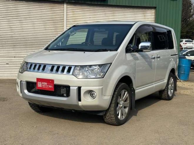 デリカD：5 2.2 シャモニー ディーゼルターボ 4WD　ワンオーナー/社外ナビ/両側パワスラ/ETC 2300