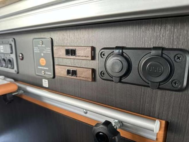 タウンエースバン1.5 GL 4WD　アルトピアーノ/キャンピング/ETC/Bカメラ 1500