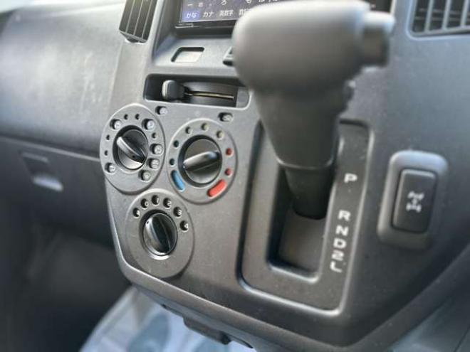 タウンエースバン1.5 GL 4WD　アルトピアーノ/キャンピング/ETC/Bカメラ 1500