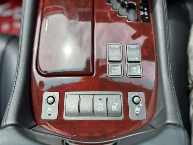 レクサスLS 460L　黒皮サンルーフ/22インチAW/クルコン/ETC 2WD 4600