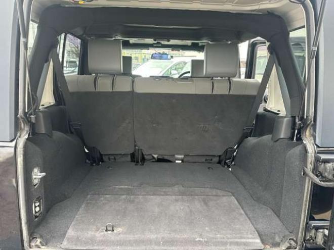 ラングラーアンリミテッド サハラ 4WD　社外AW/ABS/キーレス/ディーラー車/PS/PW 正規輸入車 3800
