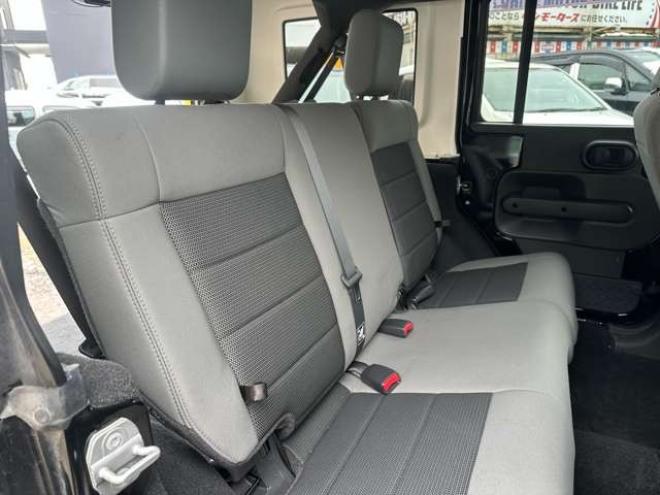 ラングラーアンリミテッド サハラ 4WD　社外AW/ABS/キーレス/ディーラー車/PS/PW 正規輸入車 3800