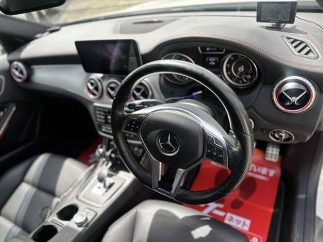 ベンツGLAクラス GLA 45 4マチック 4WD　電動Bドア/皮シート/クルコン/ドラレコ 正規輸入車 2000