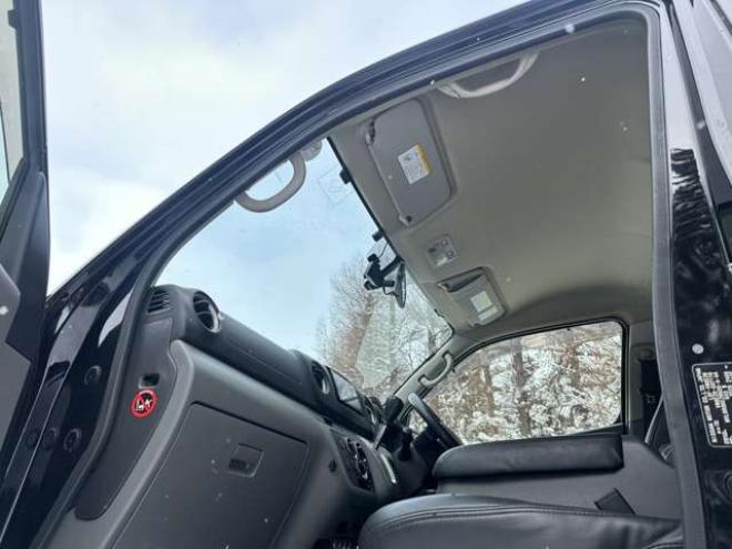 キャラバンNV350 2.5 プレミアムGX ロングボディ ディーゼルターボ 4WD　記録簿/ディスプレイオーディオ/Bカメラ 2500