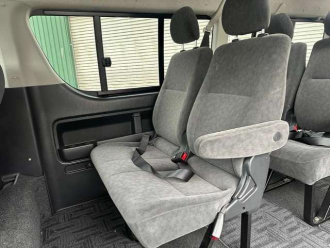 ハイエース2.7 GL ロング ミドルルーフ 4WD　左リア電動/社外ナビTV/10人乗/スターター 2700