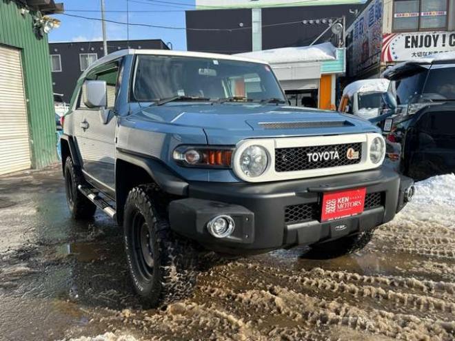 FJクルーザー4.0 カラーパッケージ 4WD　ヒッチキャリア/純正ナビ/サイドステップ 4000