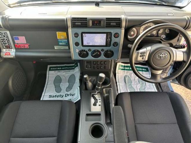FJクルーザー4.0 カラーパッケージ 4WD　ヒッチキャリア/純正ナビ/サイドステップ 4000