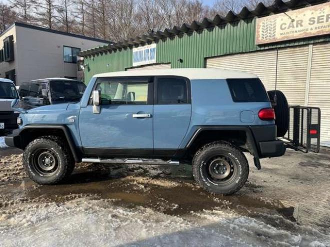 FJクルーザー4.0 カラーパッケージ 4WD　ヒッチキャリア/純正ナビ/サイドステップ 4000