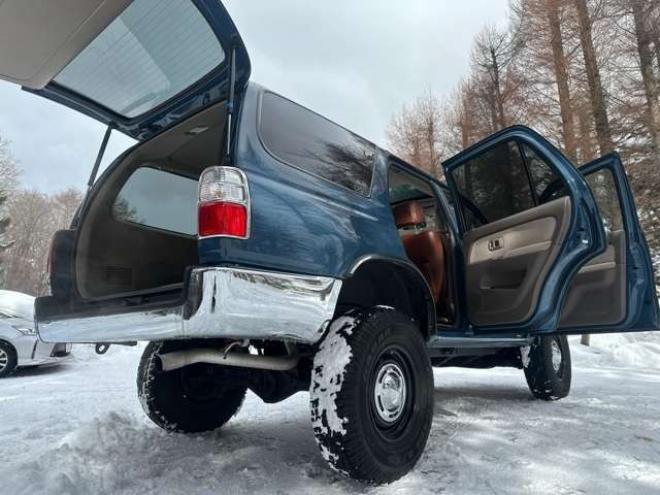 ハイラックスサーフ2.7 SSR-G 4WD　リフトアップ/サンルーフ/社外アルミ 2700
