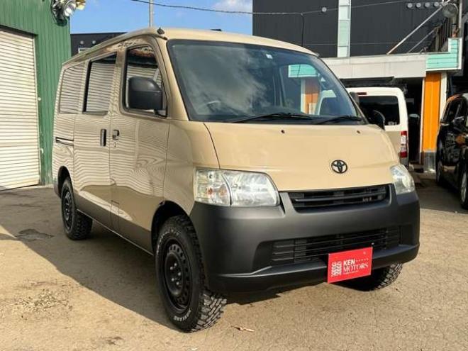 タウンエースバン1.5 GL 4WD　全塗装済/社外ナビ/Bカメラ/ETC/リフトUP 1500