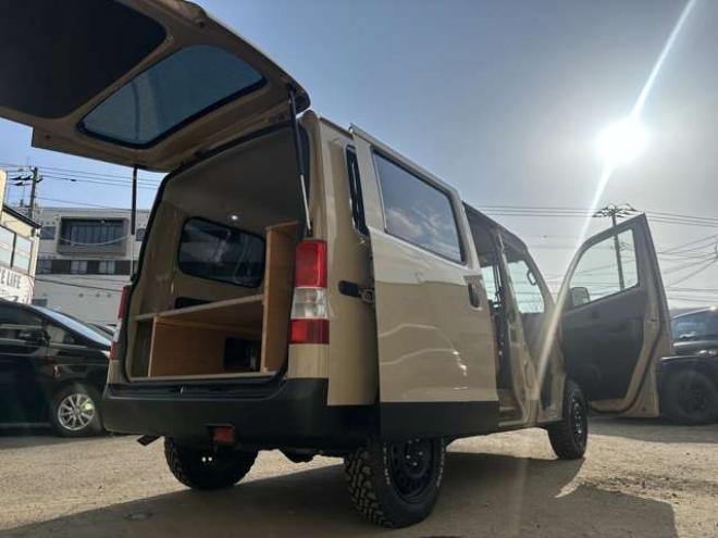 タウンエースバン1.5 GL 4WD　全塗装済/社外ナビ/Bカメラ/ETC/リフトUP 1500