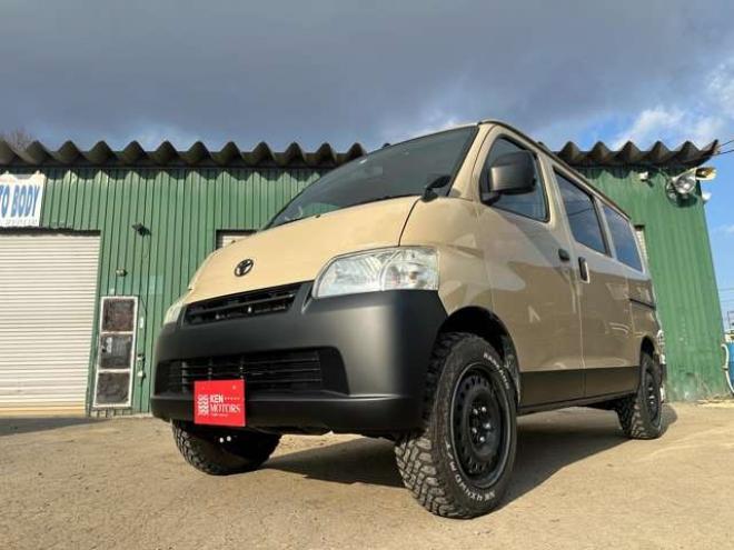 タウンエースバン1.5 GL 4WD　全塗装済/社外ナビ/Bカメラ/ETC/リフトUP 1500