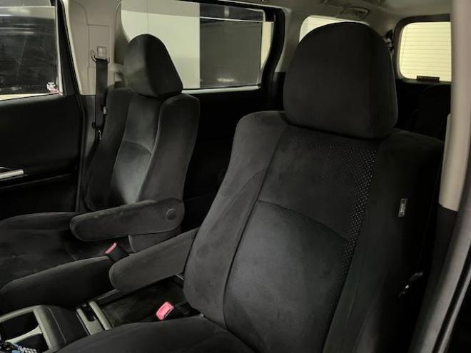 アルファード２４０Ｓ　プライムセレクションⅡ　タイプゴールド　本州仕入　ワンオーナー　禁煙車　ＷＡＫＯＳバリアスコーティング済　純正１８インチＡＷ　社外１６ＡＷ＋スタッドレスタイヤ付　両側パワースライドドア　パワーバックドア　アルパインＨＤＤナビ（フルセグ地デジ　ＤＶＤ再生　ミュージックサーバー）＋バックカメラ　アルパイン製リアフリップダウンモニター　前後コーナーセンサー　横滑り防止装置　ＨＩＤ　ＥＴＣ 　タイミングチェーン 4WD 2400 5Dr