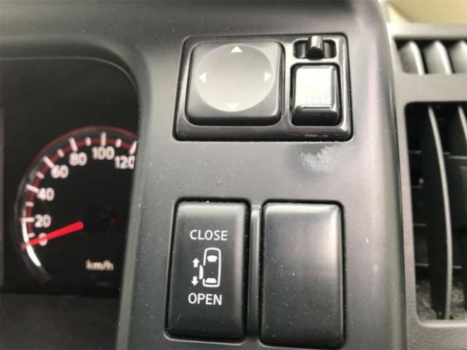セレナ2.0 20S Vセレクション 4WD　Pドア　1オーナー　スマートキー　寒冷地 2000