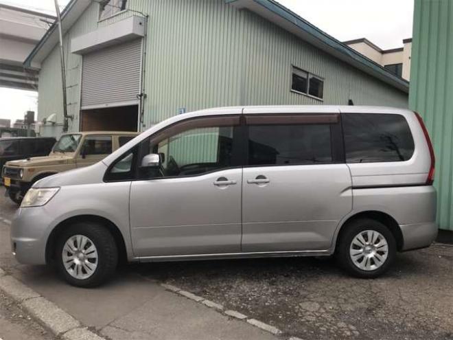セレナ2.0 20S Vセレクション 4WD　Pドア　1オーナー　スマートキー　寒冷地 2000