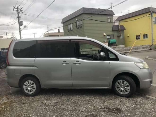 セレナ2.0 20S Vセレクション 4WD　Pドア　1オーナー　スマートキー　寒冷地 2000