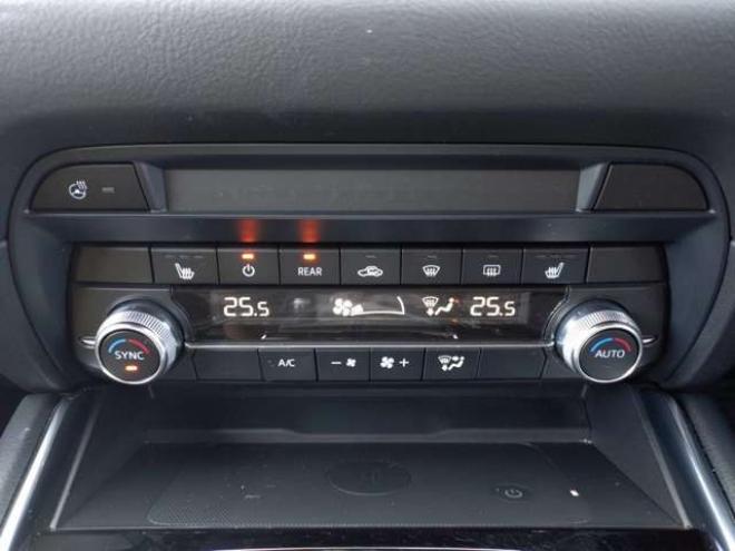 CX-82.2 XD ブラックトーン エディション ディーゼルターボ 4WD　夏冬タイヤ付き　ETC　新車保証継承 2200