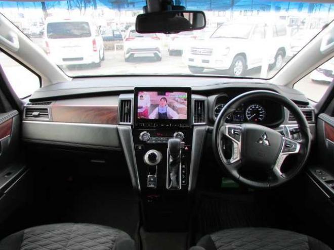 デリカD：5 2.2 G パワーパッケージ ディーゼルターボ 4WD　10.1インチナビ アラウンドビューモニター 2300