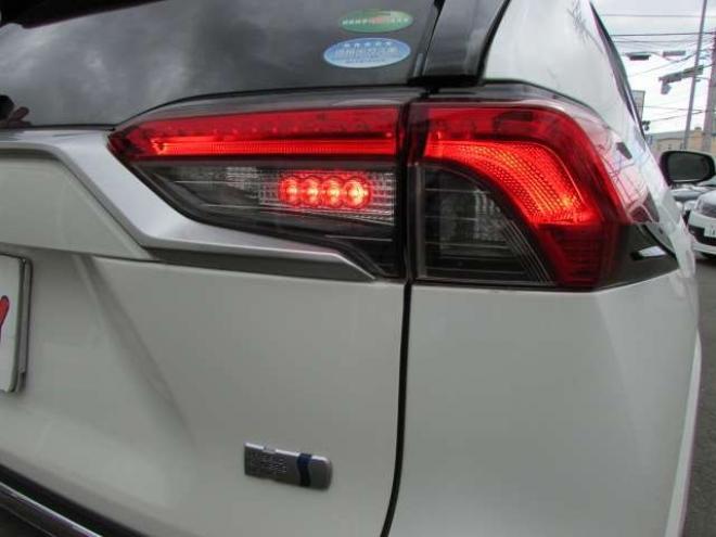 RAV-42.5 ハイブリッド G E-Four 4WD　プリクラッシュセーフティ クルコン 2500