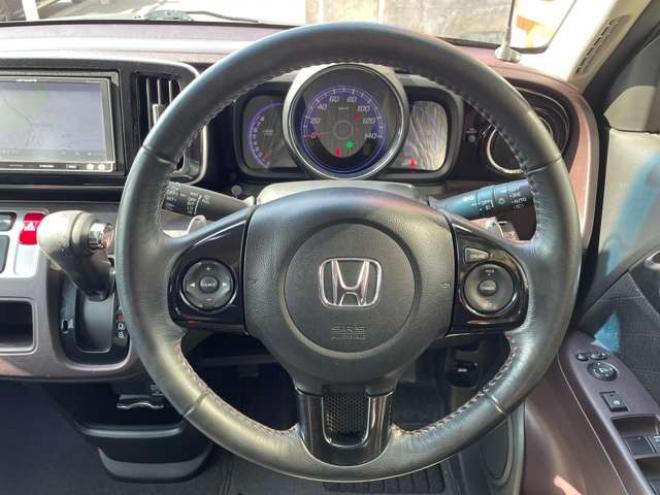 N-ONEプレミアム ツアラー Lパッケージ 4WD　1年保証/BTフルセグ/Bカメラ/エンスタ/ETC 660