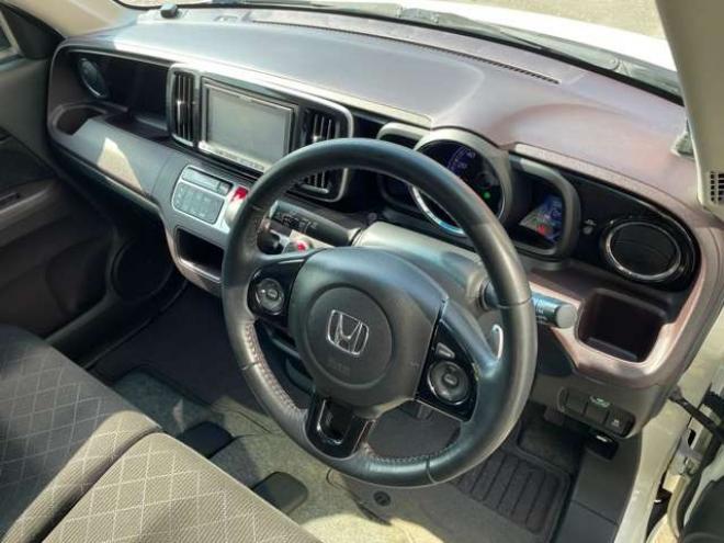 N-ONEプレミアム ツアラー Lパッケージ 4WD　1年保証/BTフルセグ/Bカメラ/エンスタ/ETC 660