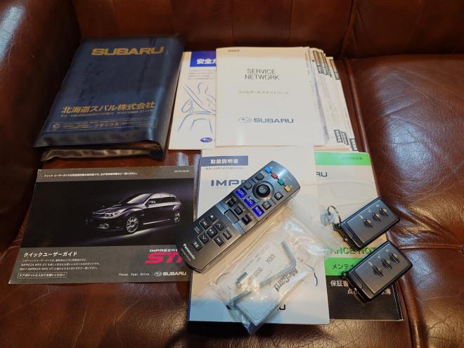 インプレッサWRX STI ワンオーナー　ローダウン　STIレカロシート　SI-DRIVE　ディーラーオプションストラーダナビ・TV　バックカメラ　ドアバイザー　夏タイヤ＆社外18インチAW　冬タイヤ＆STI純正18インチAW　スマートキー　スペアキー　 カタログ燃費　JC08モード9.4km/L　4WD 2000 5Dr