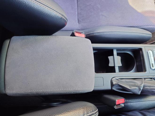 インプレッサWRX STI ワンオーナー　ローダウン　STIレカロシート　SI-DRIVE　ディーラーオプションストラーダナビ・TV　バックカメラ　ドアバイザー　夏タイヤ＆社外18インチAW　冬タイヤ＆STI純正18インチAW　スマートキー　スペアキー　 カタログ燃費　JC08モード9.4km/L　4WD 2000 5Dr
