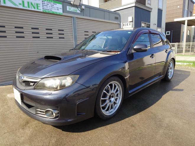 インプレッサWRX STI ワンオーナー　ローダウン　STIレカロシート　SI-DRIVE　ディーラーオプションストラーダナビ・TV　バックカメラ　ドアバイザー　夏タイヤ＆社外18インチAW　冬タイヤ＆STI純正18インチAW　スマートキー　スペアキー　 カタログ燃費　JC08モード9.4km/L　4WD 2000 5Dr