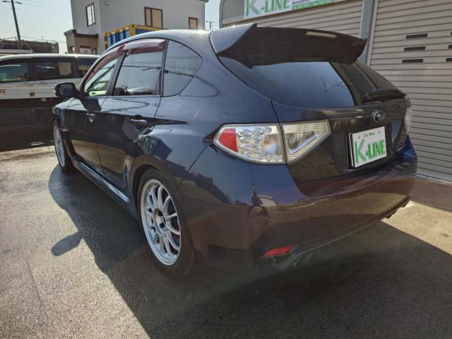 インプレッサWRX STI ワンオーナー　ローダウン　STIレカロシート　SI-DRIVE　ディーラーオプションストラーダナビ・TV　バックカメラ　ドアバイザー　夏タイヤ＆社外18インチAW　冬タイヤ＆STI純正18インチAW　スマートキー　スペアキー　 カタログ燃費　JC08モード9.4km/L　4WD 2000 5Dr