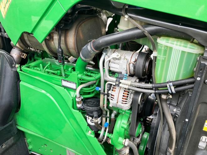 トラクタージョンディア　中古　JD6150M