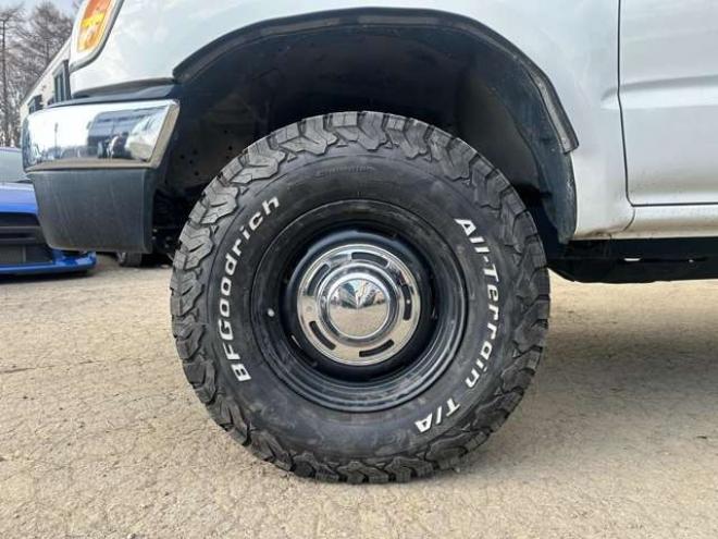 ハイラックスサーフ2.7 SSR-X 4WD　リフトUP/AW/社外ナビ/Bカメラ/ETC 2700