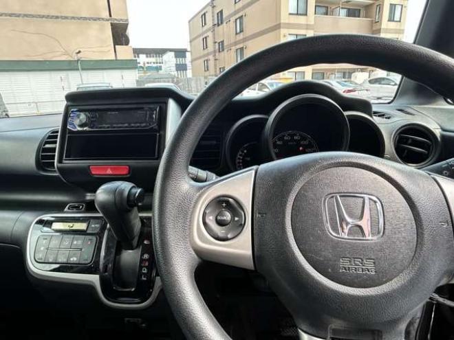 N-BOXG Lパッケージ 4WD　パワースライドドア　キーレスキー 660