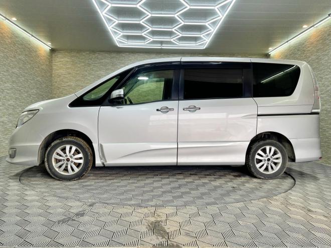 セレナ2.0HスターVセレ 5年保証 パワスラ ナビTV Bカメ 寒冷地仕様 禁煙 車検整備2年付