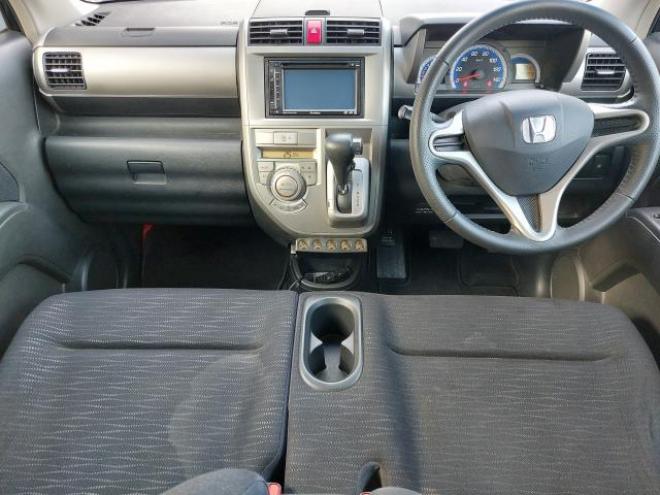 ゼストスパーク Wターボ  4WD 660 5Dr