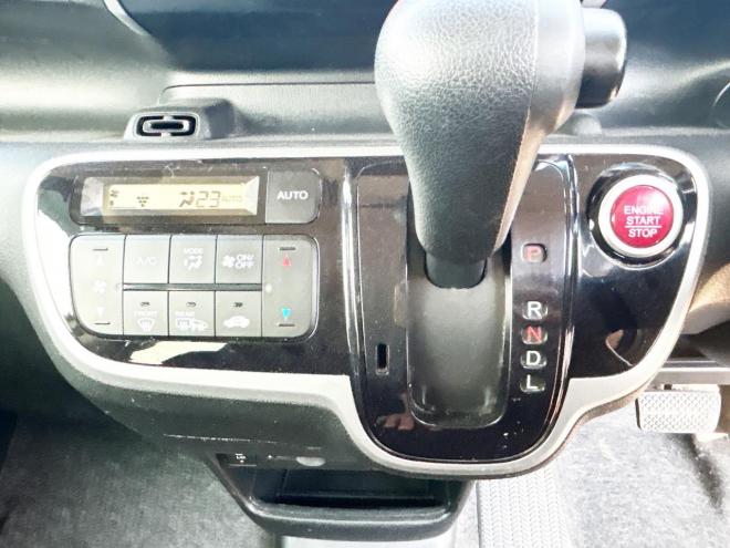 N-BOXG Lパッケージ 4WD　ローンが不安な方＜優遇ローン＞　寒冷地仕様　純正ナビ　片側PWスラ　シートヒーター