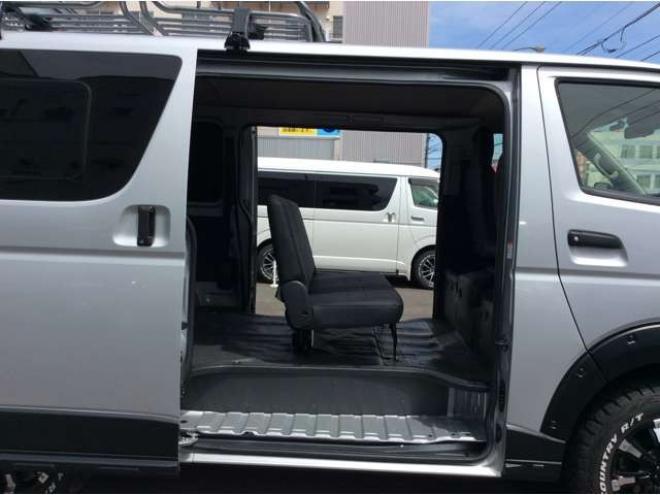 ハイエースバン2.8 DX ロング ディーゼルターボ 4WD　ルーフキャリア　バックカメラ　キーレス 2800