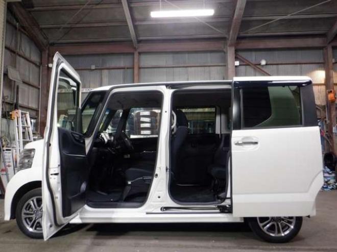 N-BOXカスタムG Lパッケージ 4WD　ナビ・B/T・TV・Bカメラ・ETC・パワスラ 660