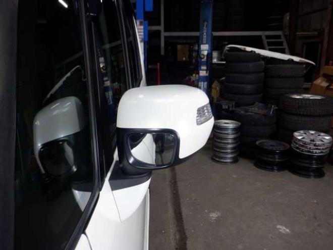 N-BOXカスタムG Lパッケージ 4WD　本州仕入・ナビ・TV・パワスラ・ETC 660