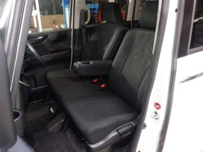 N-BOXカスタムG Lパッケージ 4WD　本州仕入・ナビ・TV・パワスラ・ETC 660