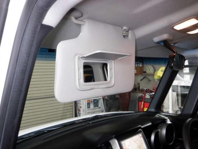N-BOXカスタムG Lパッケージ 4WD　本州仕入・ナビ・TV・パワスラ・ETC 660
