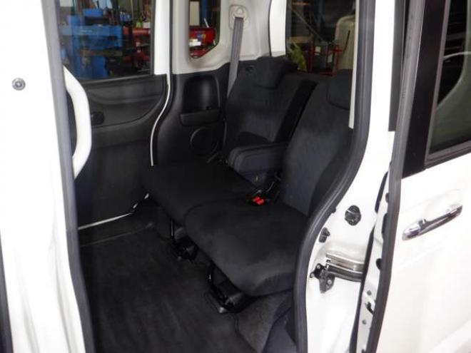 N-BOXカスタムG Lパッケージ 4WD　本州仕入・ナビ・TV・パワスラ・ETC 660